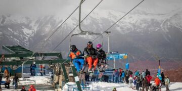 Más de 2,2 millones de turistas se movilizaron este fin de semana largo