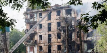 Moscú atacó con misiles la ciudad natal de Zelenski