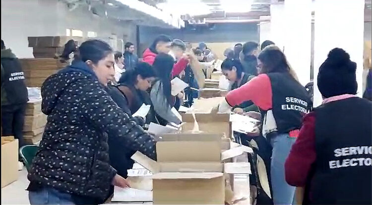 Comenzaron a llegar a Tribunales II las urnas y boletas que se utilizarán en las elecciones provinciales