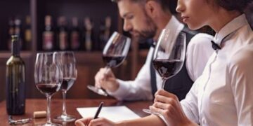 Degustar, beber, tomar y catar un vino, ¿son sinónimos?