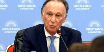 El presidente de la Cámara de Construcción alertó un posible freno de la actividad y pidió superar la grieta política