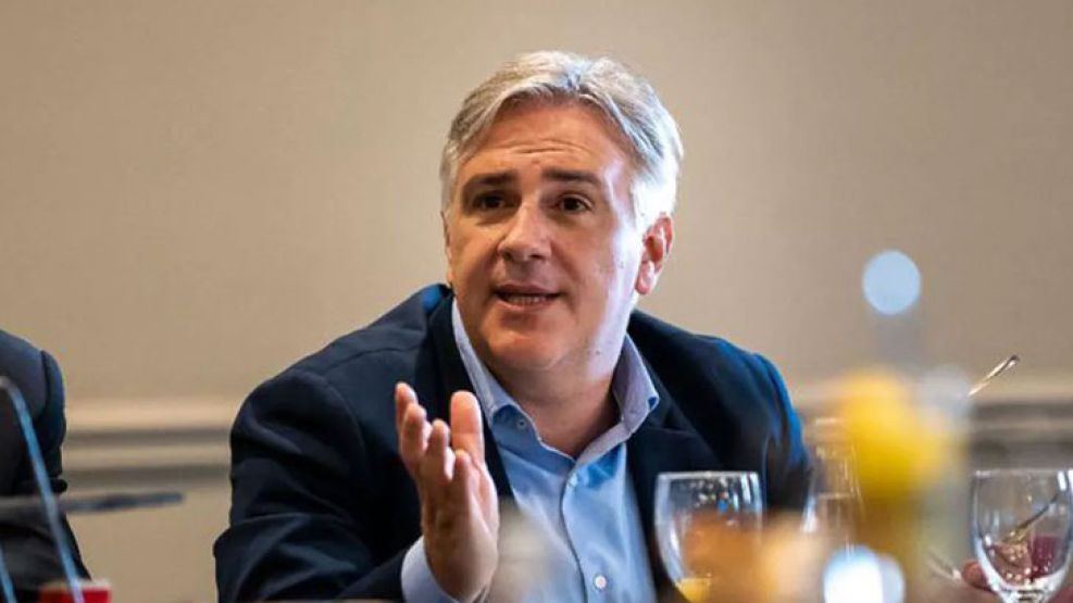 Llaryora reclama que en la campaña electoral se discuta "una mayor igualdad" en subsidios