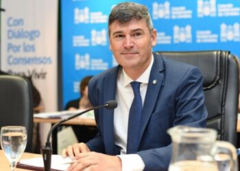 Passerini puso en marcha un WhatsApp para contactarse con los cordobeses