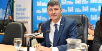 Passerini puso en marcha un WhatsApp para contactarse con los cordobeses