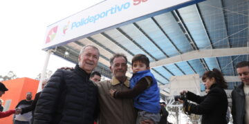 Schiaretti recorrió el nuevo Polideportivo Social