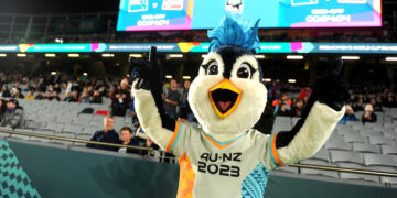 Con un gran espectáculo inaugural, arrancó el Mundial femenino de fútbol