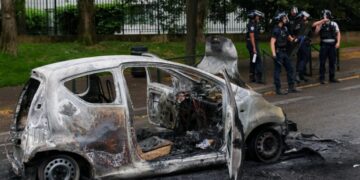 Más de 1.300 detenidos durante una cuarta noche de serios incidentes en Francia