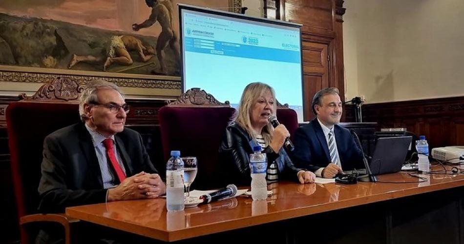 Los desafíos de Llaryora: Legislatura en paridad y Tribunal de Cuentas adverso