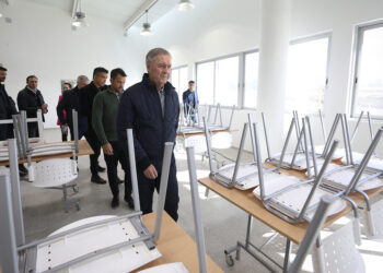 Schiaretti propuso “acabar con el déficit fiscal” y estimular la producción