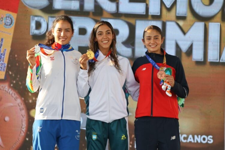 Romina Biagioli consiguió oro, plata y bronce en disciplinas de atletismo.