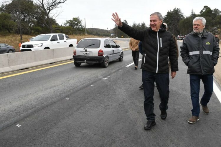 Schiaretti habilitó dos nuevos kilómetros de la Autovía Ruta 5