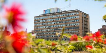 El jueves será no laborable en la Administración Pública por el 450° aniversario de la Ciudad