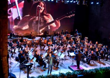 El Teatro Comedia volvió a levantar el telón y recuperó todo su esplendor