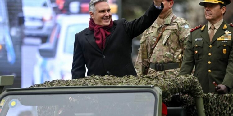 En fotos, así fue el simbólico desfile cívico-militar que celebró los 450 años de la Ciudad