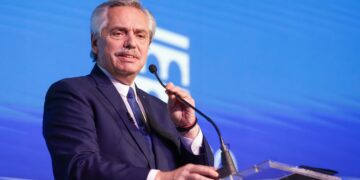 Fernández defendió su gestión ante el Consejo Agropecuario