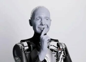 Los curiosos testimonios de unos robots: por qué no planean robar empleos ni rebelarse contra los humanos