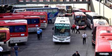 Aoita logró un aumento del 55% escalonado en cuatro tramos para los choferes