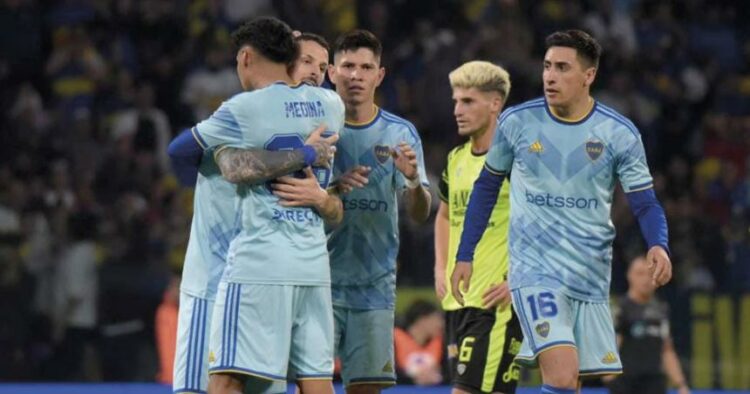 Boca se impuso con jerarquía ante Barracas y pasó a los octavos