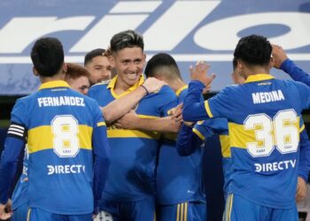 Boca venció a Huracán y entró en zona de Copa Sudamericana