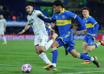 Boca venció a Sarmiento y se mantiene cerca de la zona de clasificación a las copas