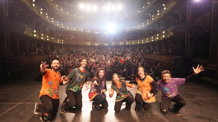 Un show musical para las infancias y familias Un show musical para las infancias y familias