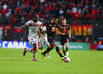 Belgrano empató sin goles ante Colón