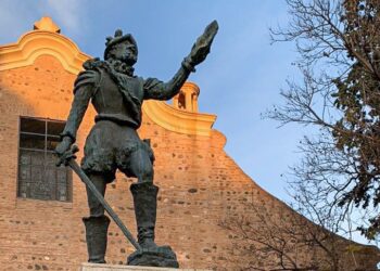 Celebrarán el 450º aniversario con un desfile cívico militar