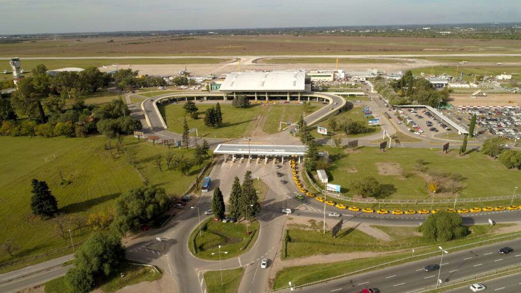 Lanzan un operativo de captura en el aeropuerto después de la presencia de un curioso animal