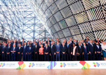 Cerró la cumbre Celac-UE con Ucrania y el pacto con Mercosur como ejes centrales