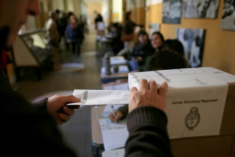 Cerraron los comicios en Chubut, en un tenso clima entre el oficialismo y la oposición