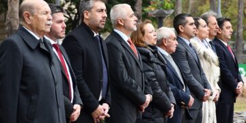 Homenaje por el 47° aniversario de la “Noche de las corbatas”