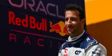 Ricciardo vuelve a las pistas