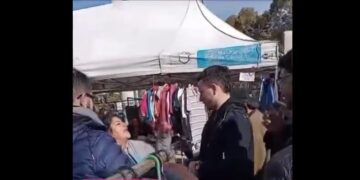 Increparon a De Loredo en la feria del Parque de las Heras