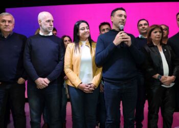 Rodeado de referentes de JxC, De Loredo reconoció la derrota