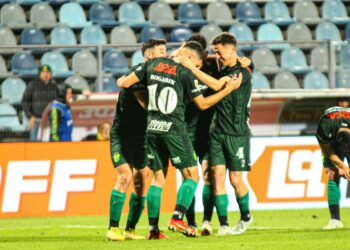 Defensa y Justicia sufrió, pero clasificó