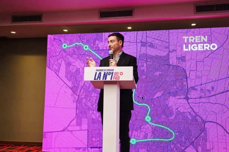 De Loredo aseguró que buscará financiamiento de Nación para el tren ligero.