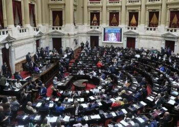 Diputados volvió a sesionar en medio de la tensión electoral