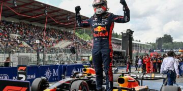 Verstappen da otro golpe en Spa