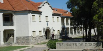 Una menor denunció que fue drogada y agredida sexualmente por varios jóvenes