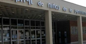 Una nena de dos años fue atacada por un perro de la familia y permanece internada