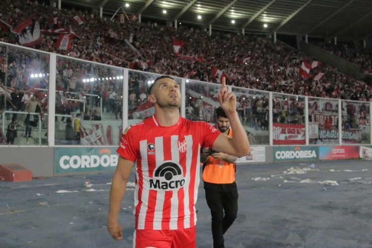 Instituto se quedó con el clásico ante Belgrano