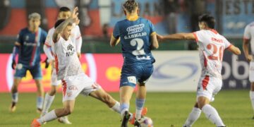 Instituto ganó un partido clave ante Arsenal