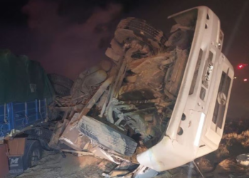 Un triple choque entre camiones resultó en la trágica muerte de un conductor