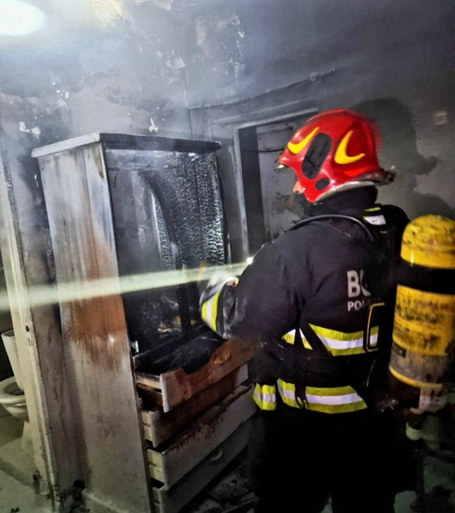 Se incendió un geriátrico y tuvieron que evacuar a más de 30 personas