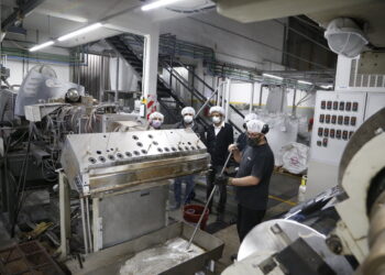 En mayo, la actividad industrial creció 1,1% pero la construcción retrocedió 2,9%