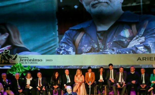 El municipio entregó los premios Jerónimo a las personalidades distinguidas de la ciudad
