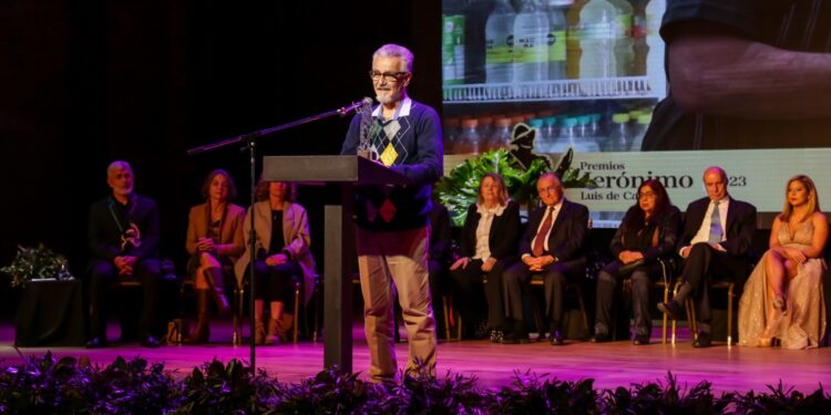 El municipio entregó los premios Jerónimo a las personalidades distinguidas de la ciudad