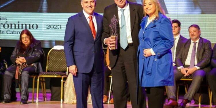 El municipio entregó los premios Jerónimo a las personalidades distinguidas de la ciudad