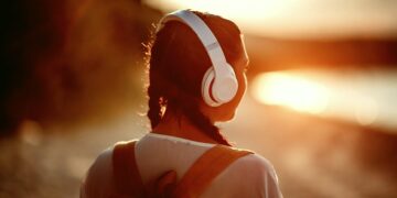 Lanzan una convocatoria nacional a familias que quieran adoptar a una adolescente con discapacidad