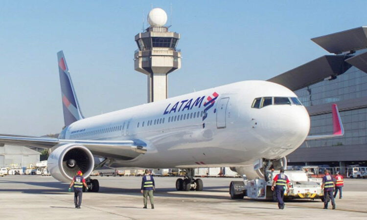 Una falsa alarma de bomba causó desesperación en un vuelo que salía de Córdoba: qué dijo la empresa